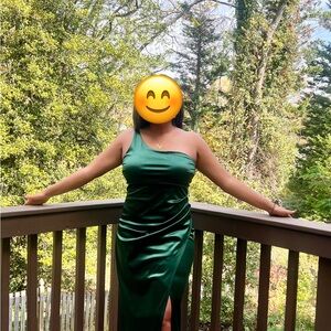 Emerald Sundae Green One-Shoulder Slit Gown